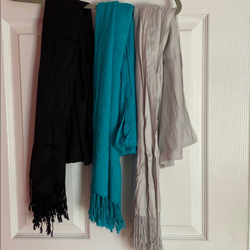Scarfs
